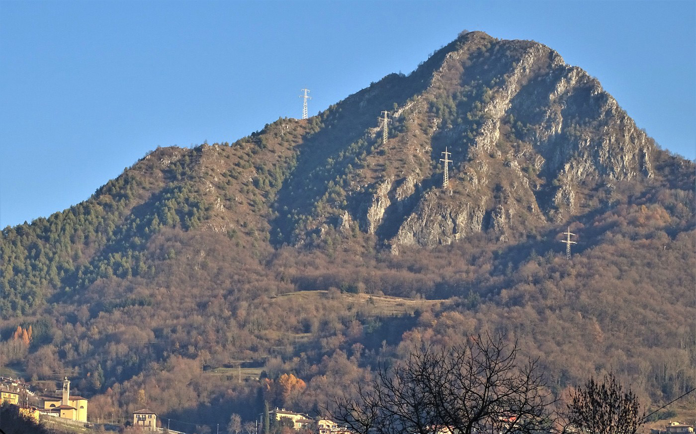 Pizzo di Spino (958 m) con Spino al Brembo (frazione di Zogno)